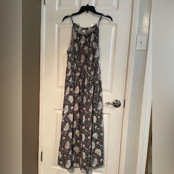 Old Navy Dresses & Skirts - Old Navy swing dress